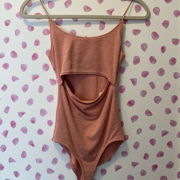 Wilfred Tops - Wilfred Free Aritzia Cut Out Body Suit Size XS